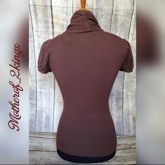 ๐คEXPRESS๐ค S/S COWL NECK BLOUSE - Picture 3 of 4